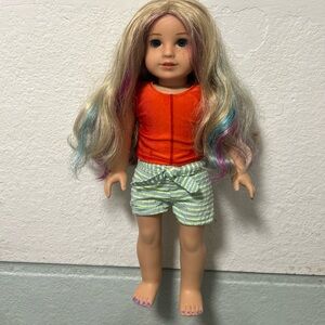 Truly me doll 18 inch blue eyes freckles blonder hair highlights pink blue